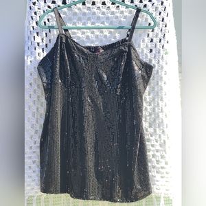 NWT Torrid Size 3 Black sequin tank with lace trim